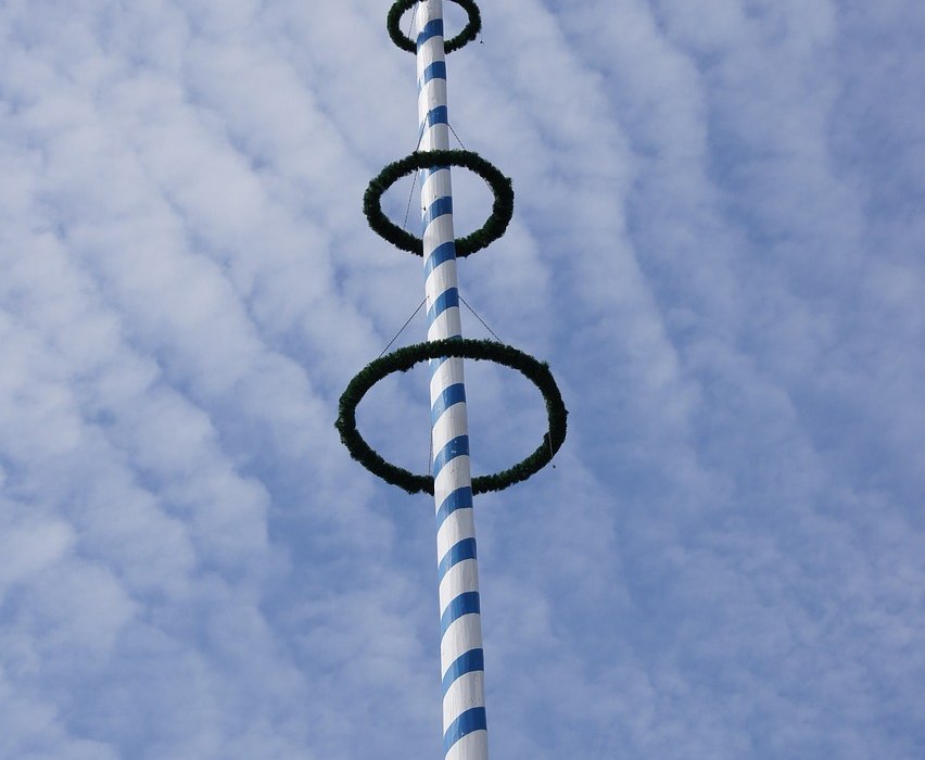 maypole-2434771_1280